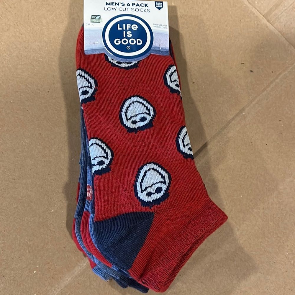 NWT Life is Good socks